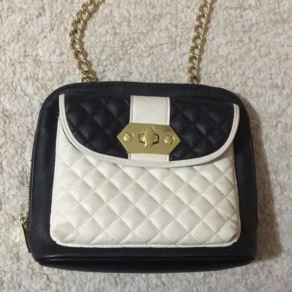 Steve Madden crossbody purse